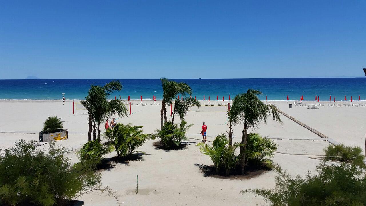 spiaggia lido tirreno