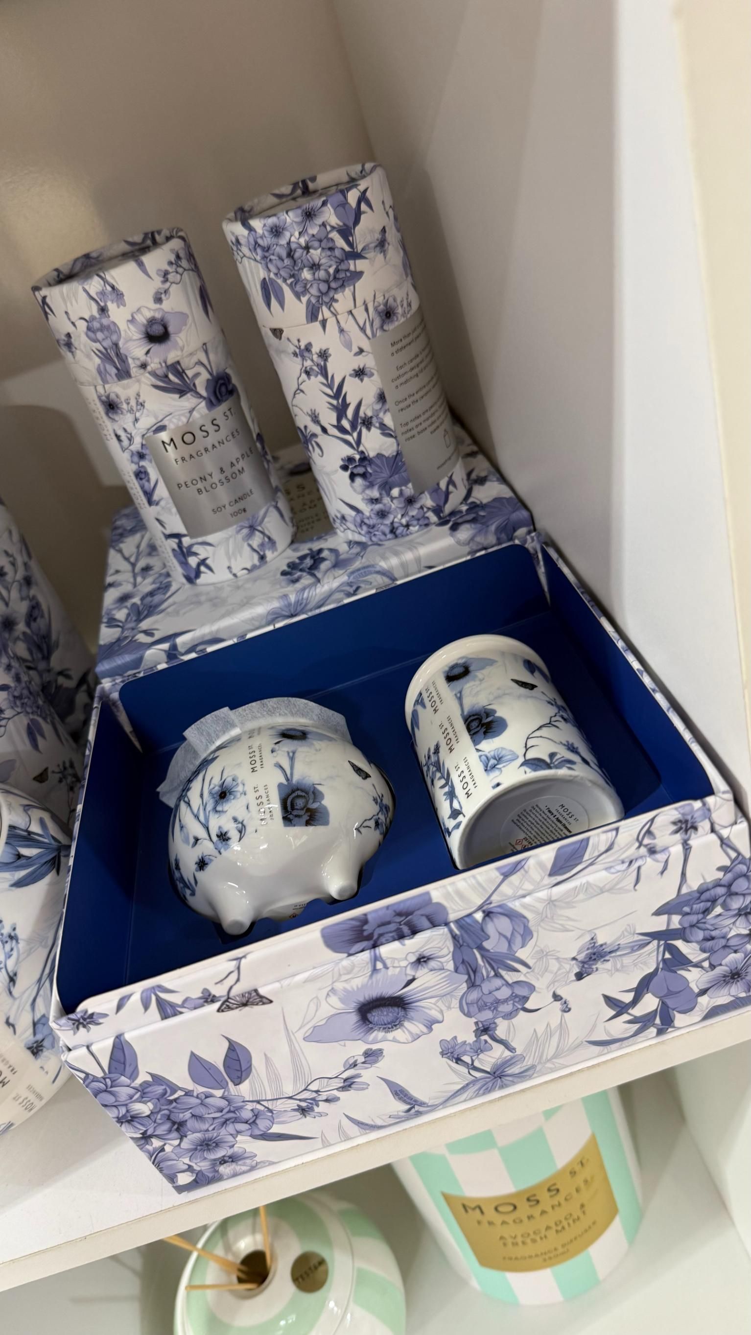 Gift box with blue floral pattern containing ceramic objects | Jingle Bell Christmas