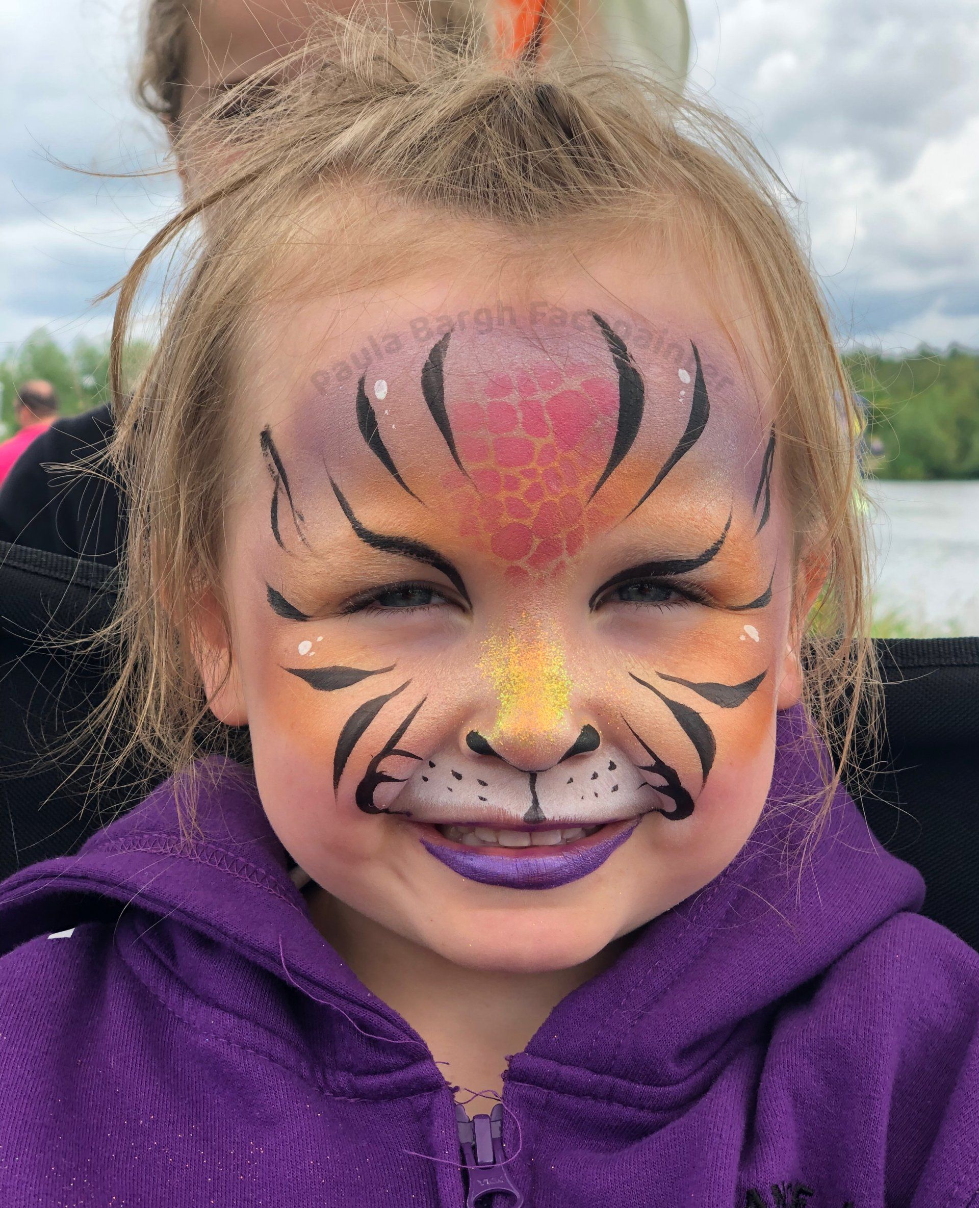 Paula Bargh Facepainter cute tiger face paint Facepainter Chesterfield Derbyshire