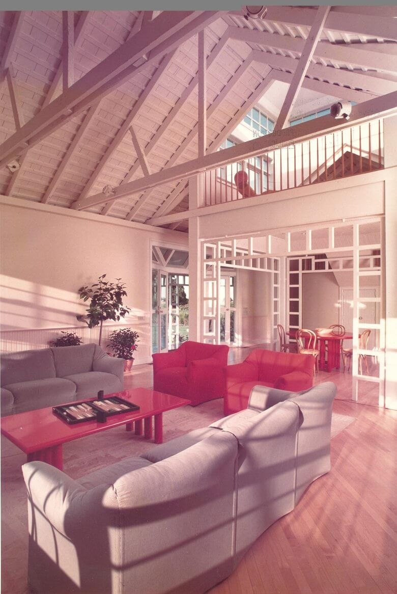 Sagaponack Living Room — New York, NY — Carlos Brillembourg Architects