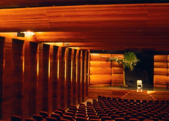 Teatro Interalumnia Venezuela — New York, NY — Carlos Brillembourg Architects
