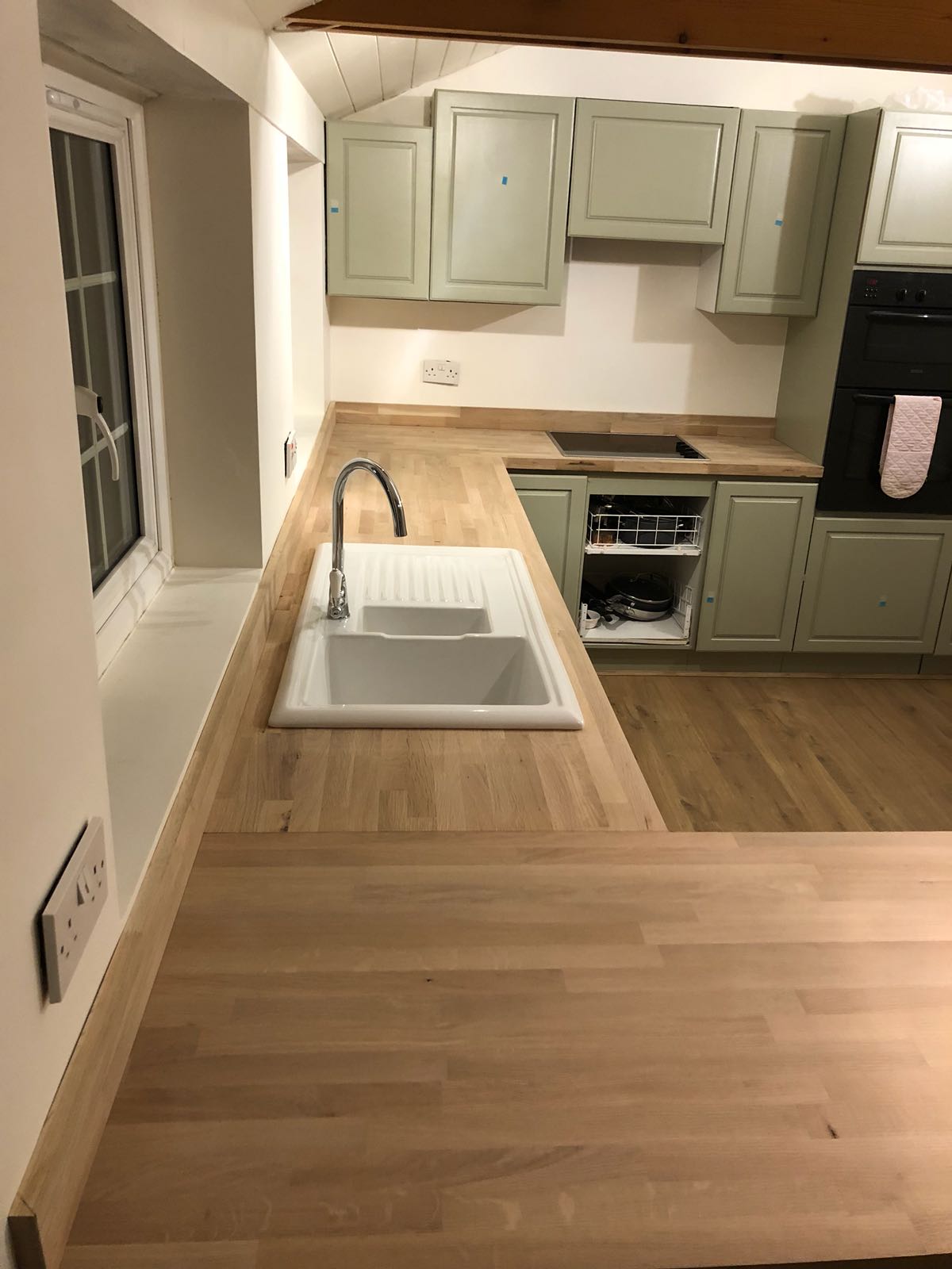 Oak worktops fitted in Streatley