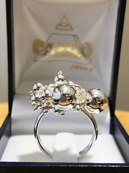 Anillo bolitas de plata