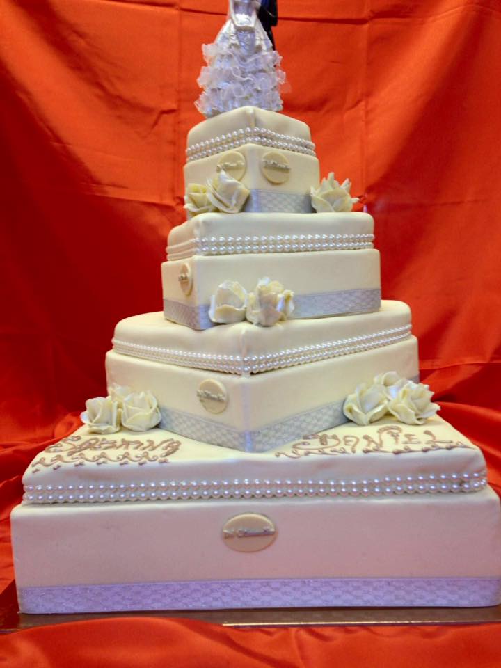 torta matrimonio 4 piani