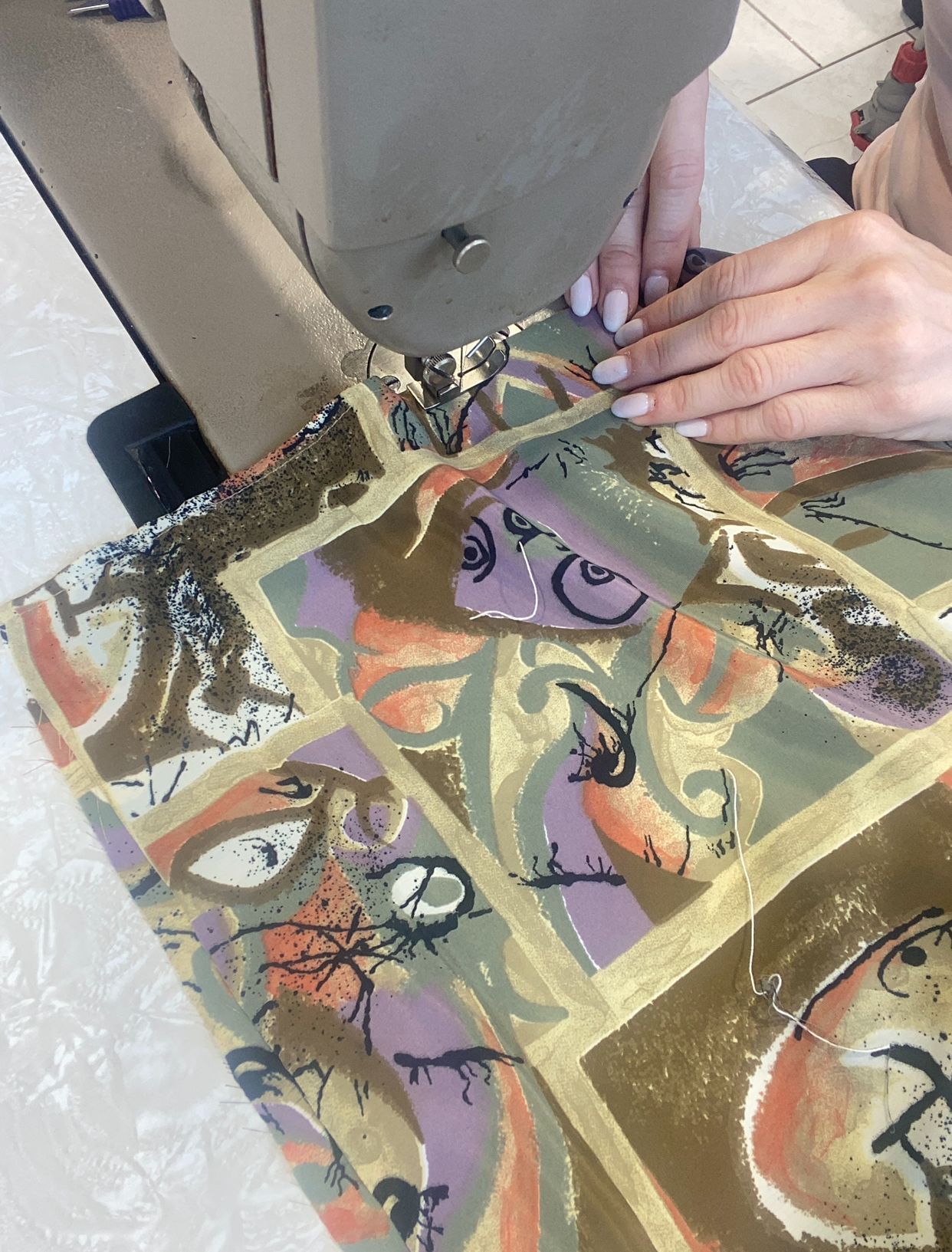 pantaloni realizzati a mano