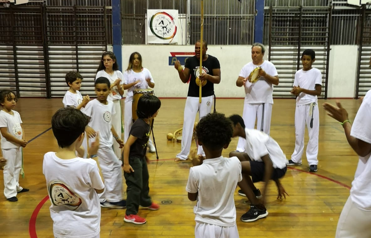 aula de capoeira