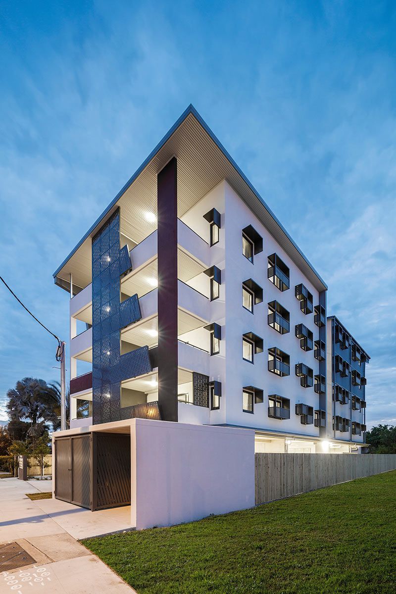 Four-storey Apartment Building With White Walls — Nick Favot Painting In Bohle, QLD