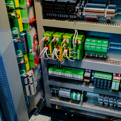 Server rack with neat structured cabling