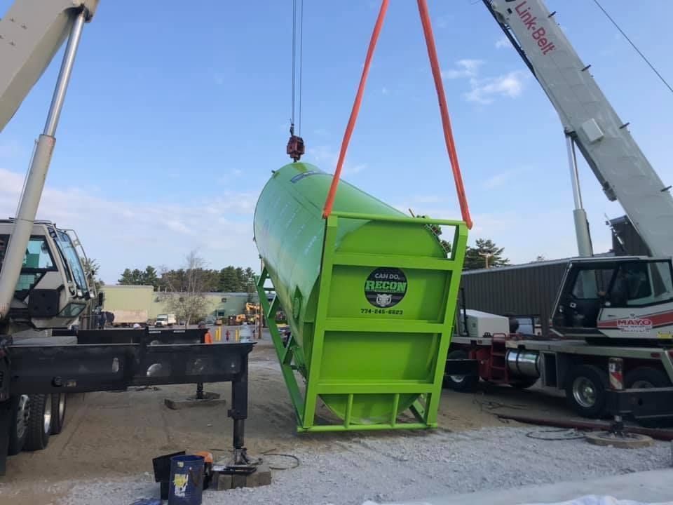 A Mayo Crane Rental successfully lifts a gas tank