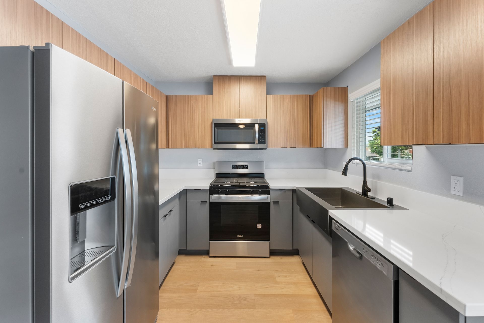 Vacant apartment kitchen