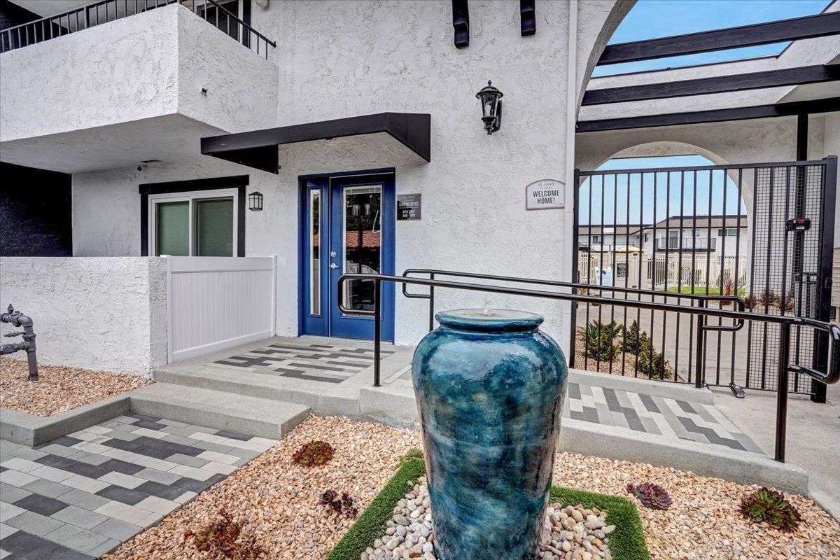 The Lincoln on Grand photo gallery