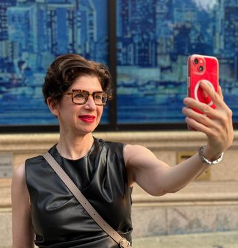 Headshot of Leora Tanenbaum