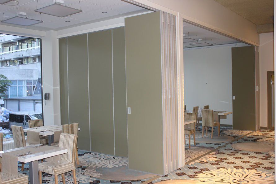 akustiskās salokāmās starpsienas 2