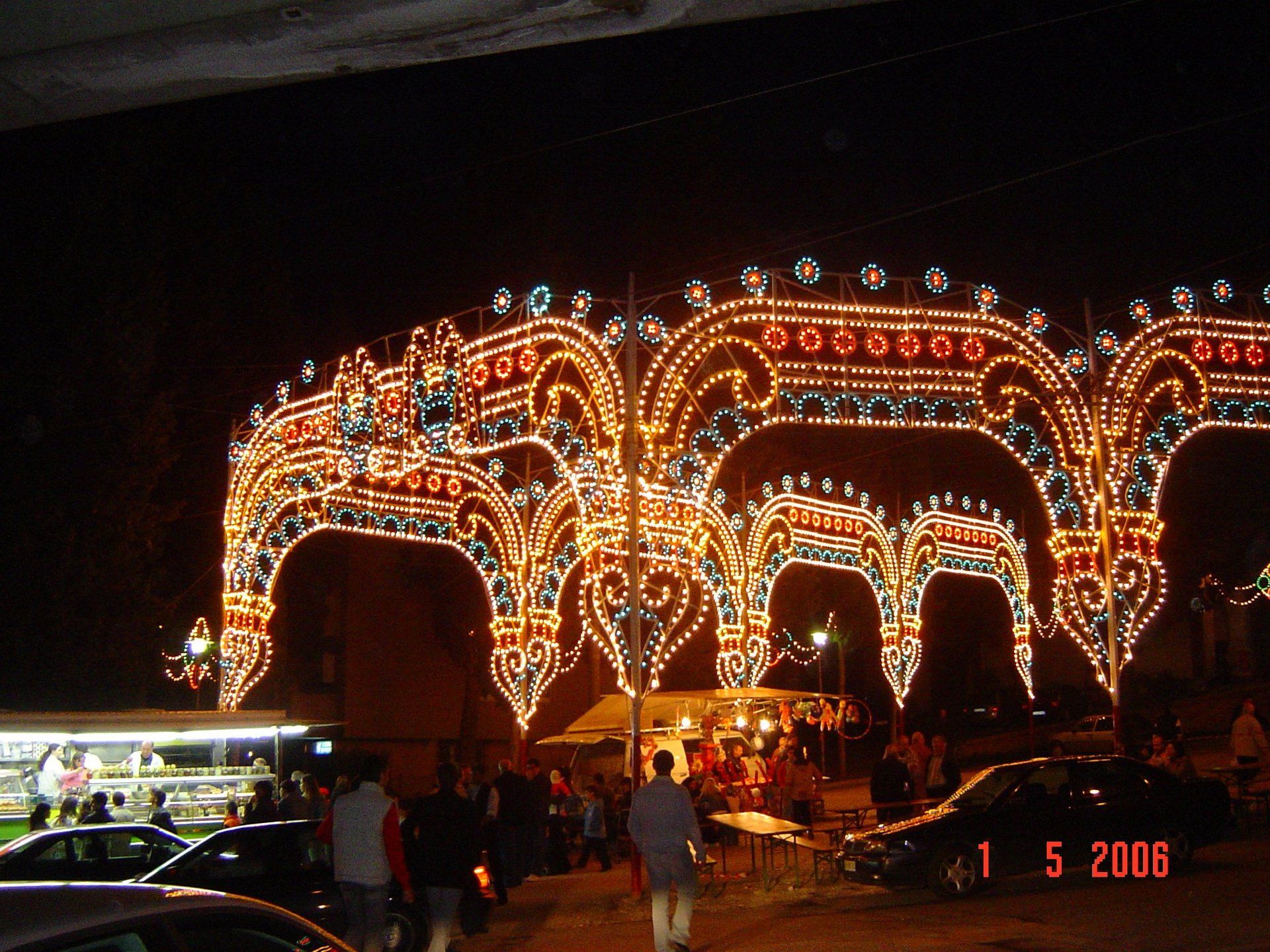 Noleggio luminarie stradali, noleggio luminarie per eventi, noleggio luminarie per eventi estivi rieti, noleggio tunnel illuminati rieti