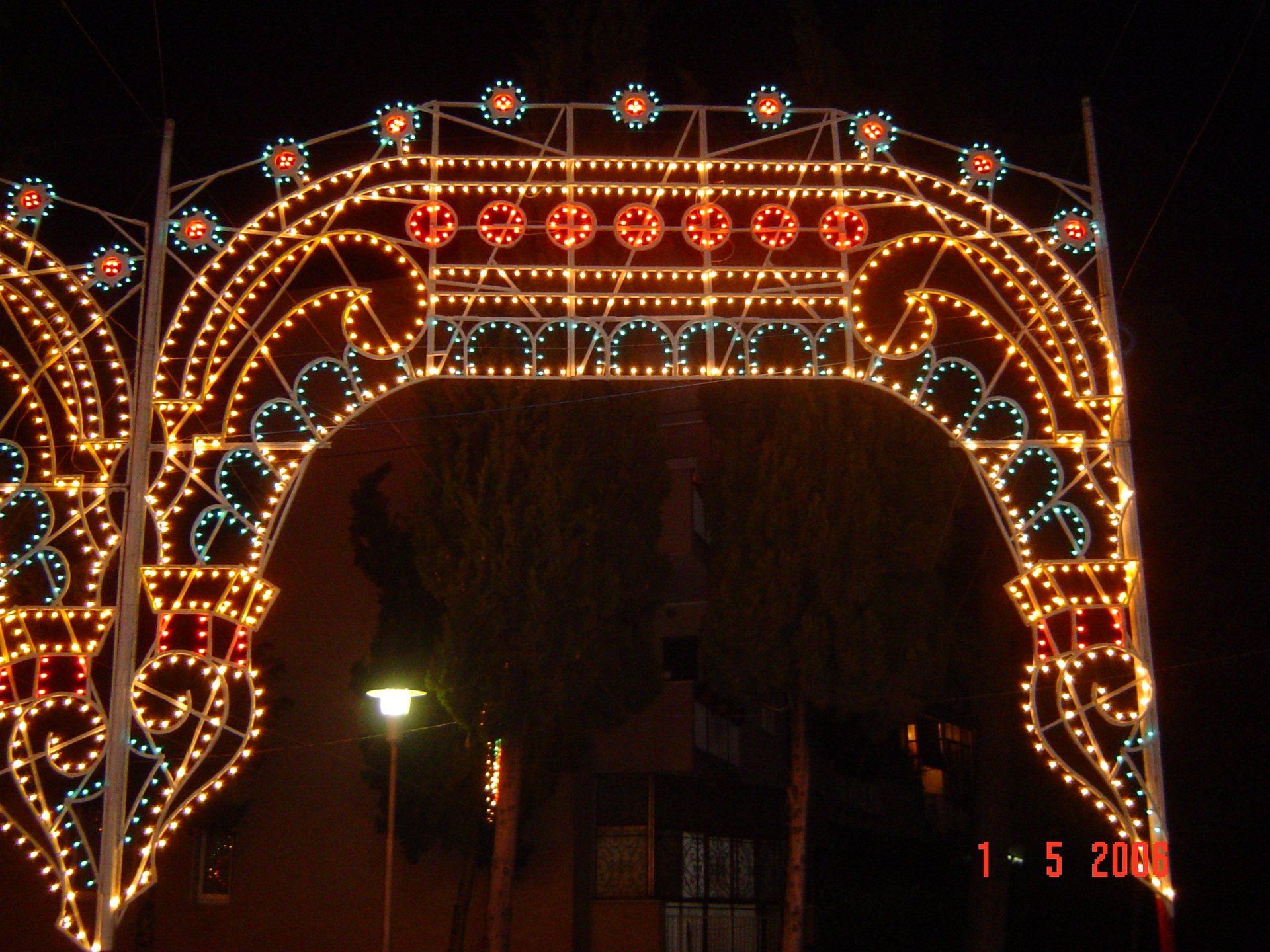 Noleggio luminarie stradali, noleggio luminarie per eventi, noleggio luminarie per eventi estivi rieti, noleggio tunnel illuminati rieti