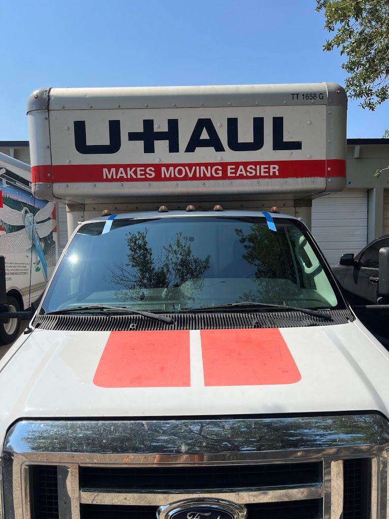 Fleet vehicle windshield replacement in Covington, LA Fleet vehicle windshield replacement in Covington, LA