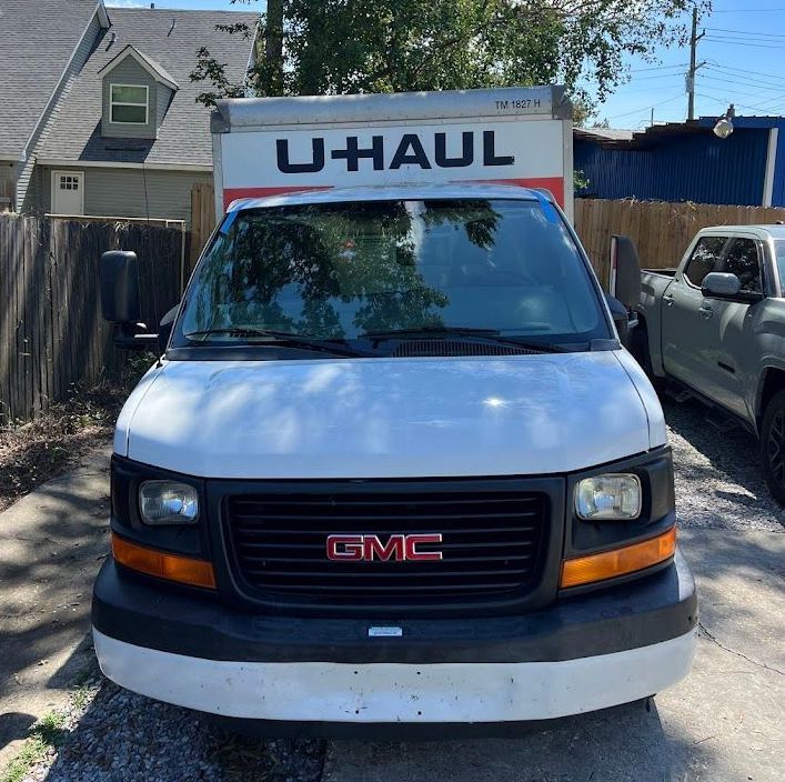 Commercial fleet windshield replacement in Covington, LA