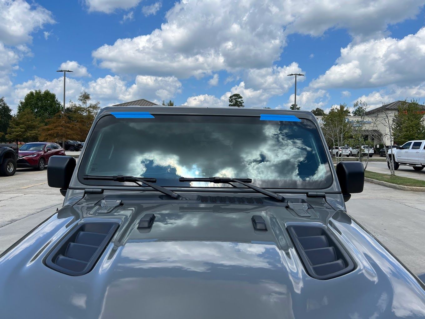 Windshield replacement service near Covington, LA