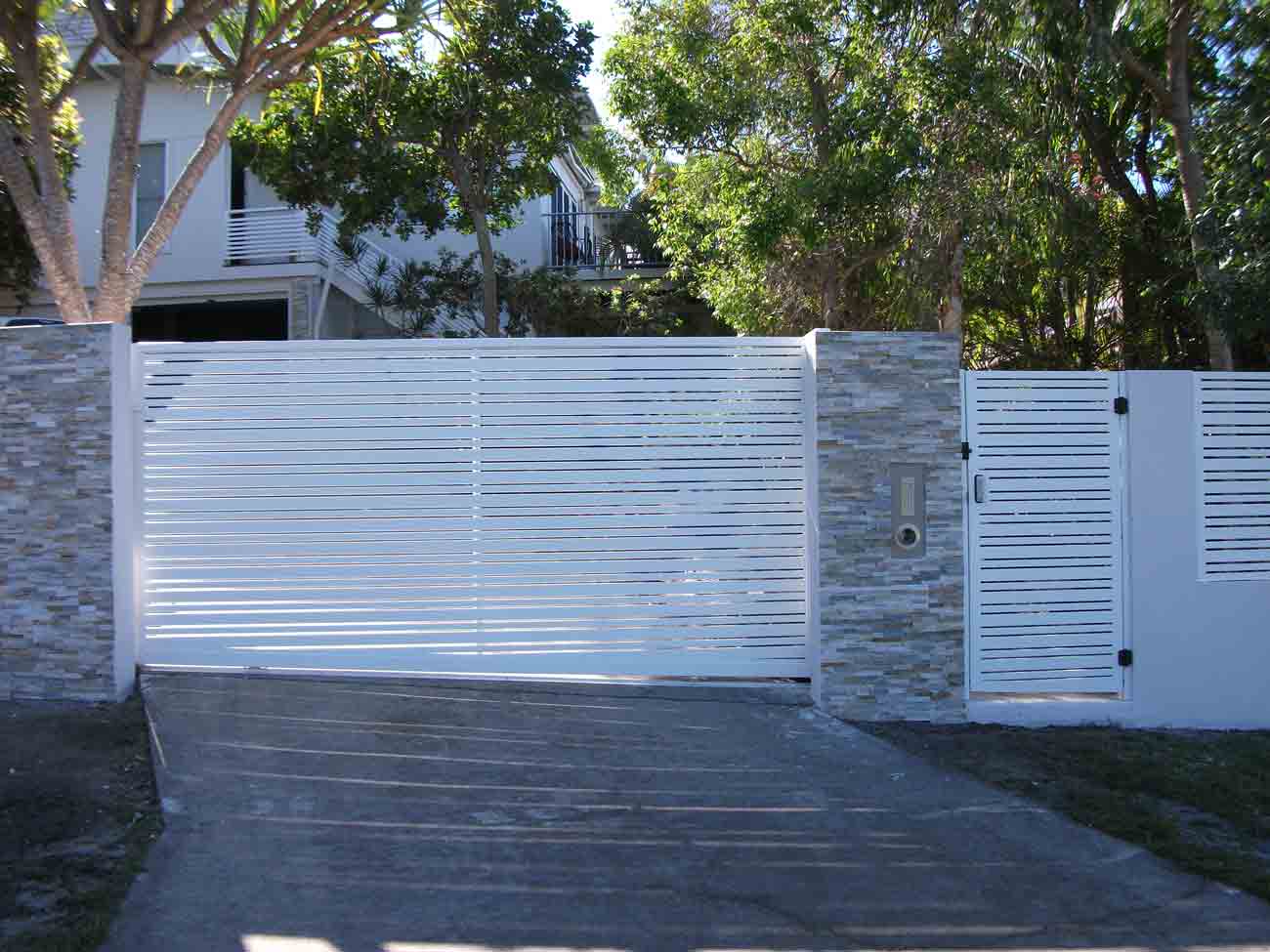 Contact Noosa Garage Doors in Queensland