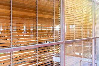 Wooden blinds — blinds in Edison, NJ