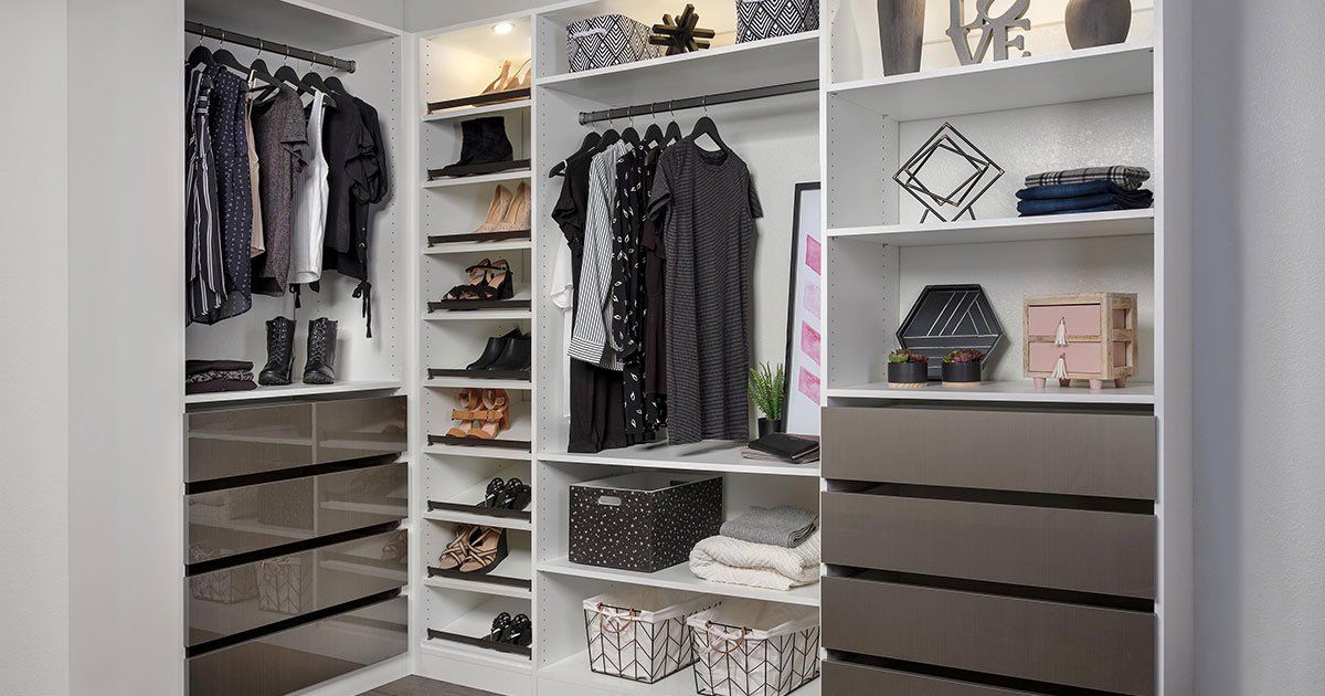Custom Walk In Closet System