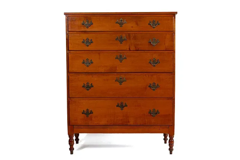 Chest of Drawers - Janet's Antiques