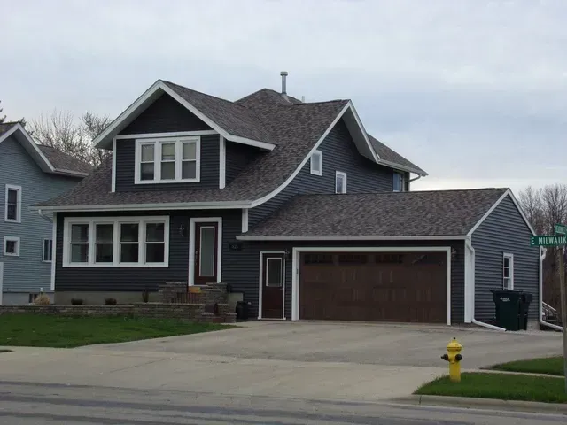 House With Garage — Fort Atkinson, WI — SCHLOESSER CONSTRUCTION