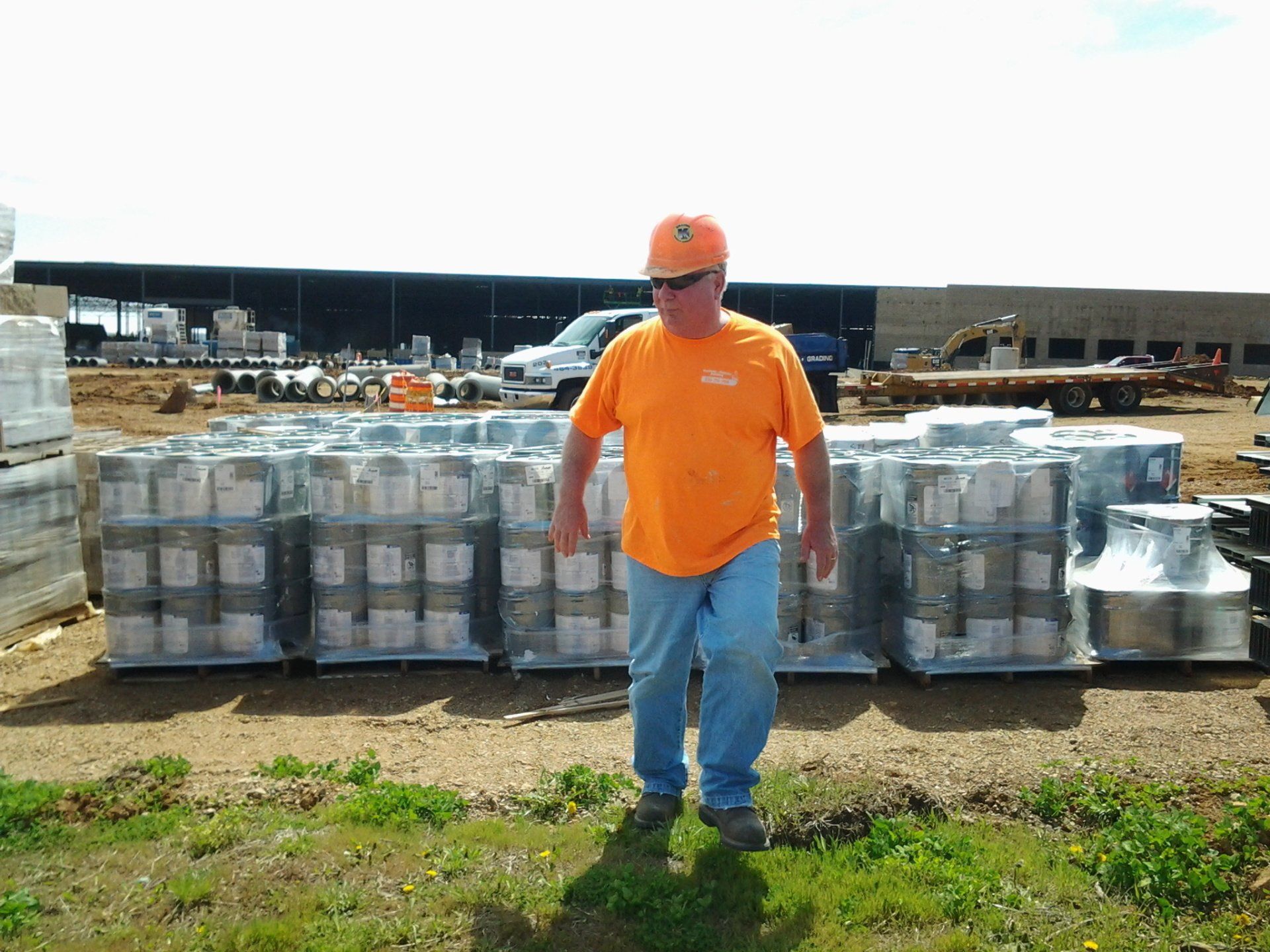 Menards Exterior — St. Louis, MO — Herbster Hellweg Painting Co.