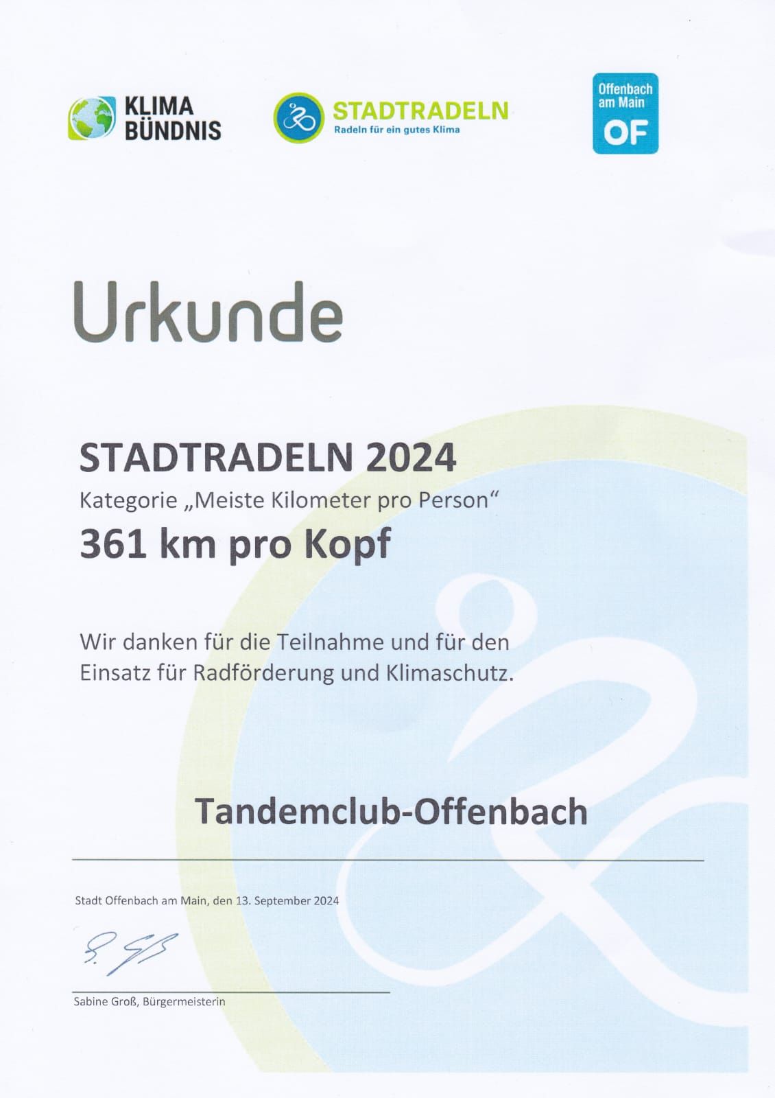 Das Bild zeigt eine Urkunde mit dem Titel 