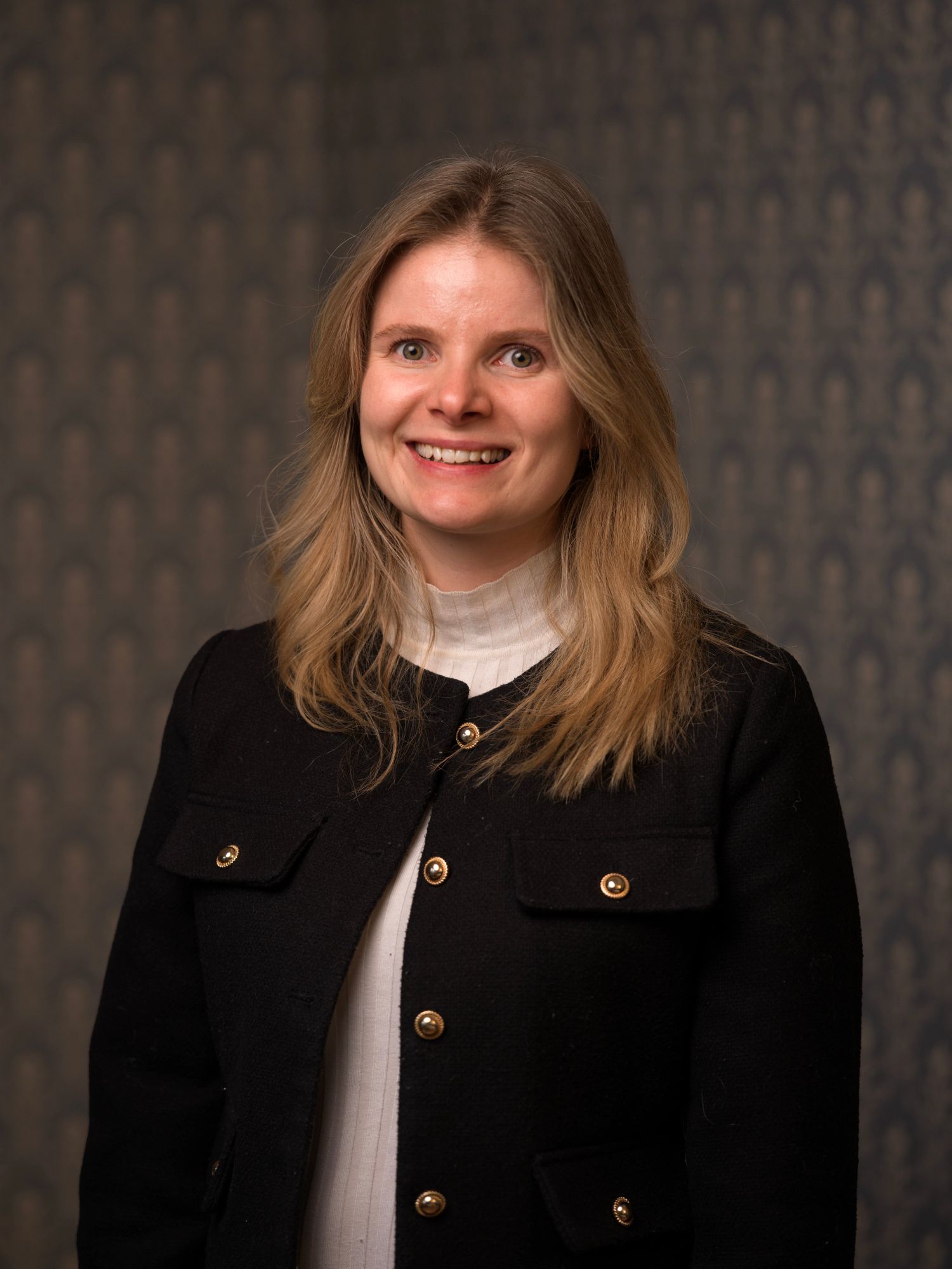 Brud som holder tale til sin brudgom