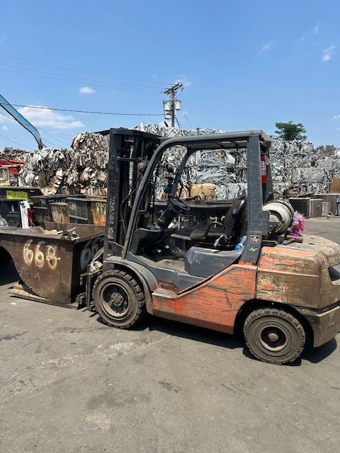 Forklift — Pennsauken, NJ — River Road Recycling