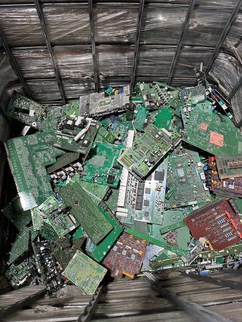 There are many different types of electronic components in this pile.
