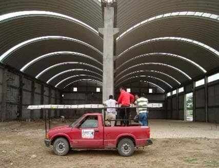 CONSTRUCCIONES Y ENTREPISOS METÁLICOS