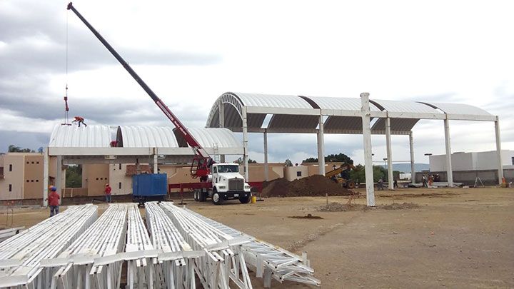 CONSTRUCCIONES Y ENTREPISOS METÁLICOS