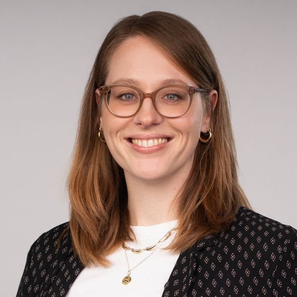 Katrin Schmiedel, Vogel IT-Akademie