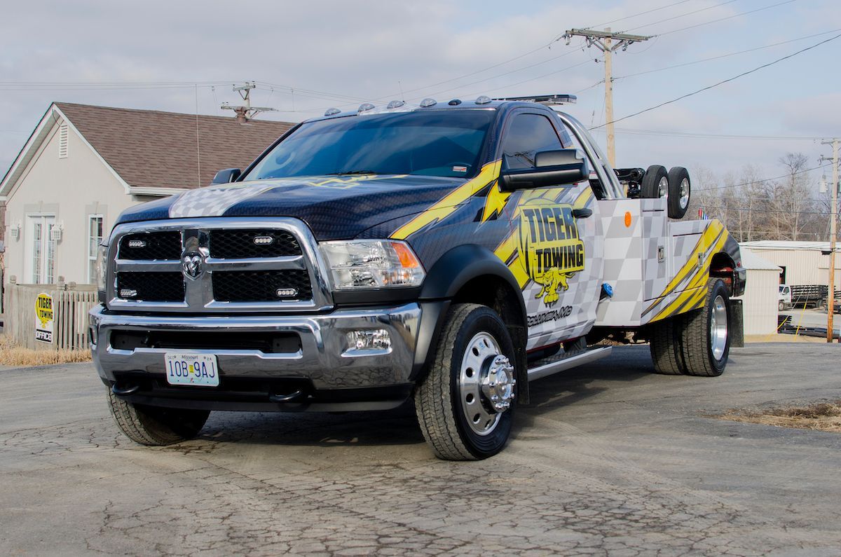 Avoid Tow Truck Scams & Hire a Towing Company You Can Trust in Columbia, MO With Tiger Towing.