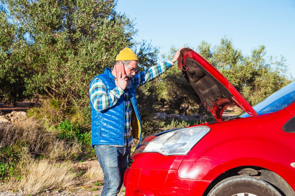 Prevent Car Problems in Mid-Mo with These Helpful Tips. Call Tiger Towing if Your Car Breaks Down.