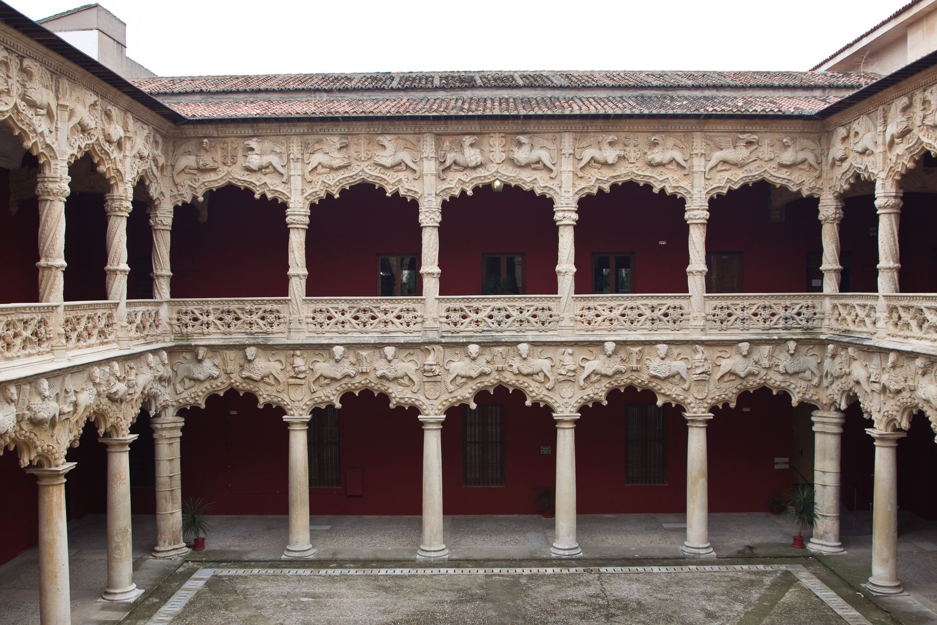 Palacio del Infantado | AT Home Apartamentos