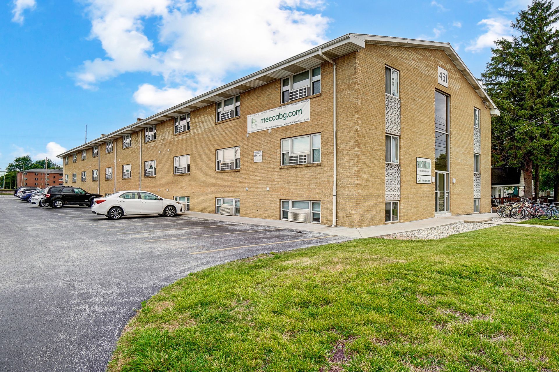 CedarWood Apartments
