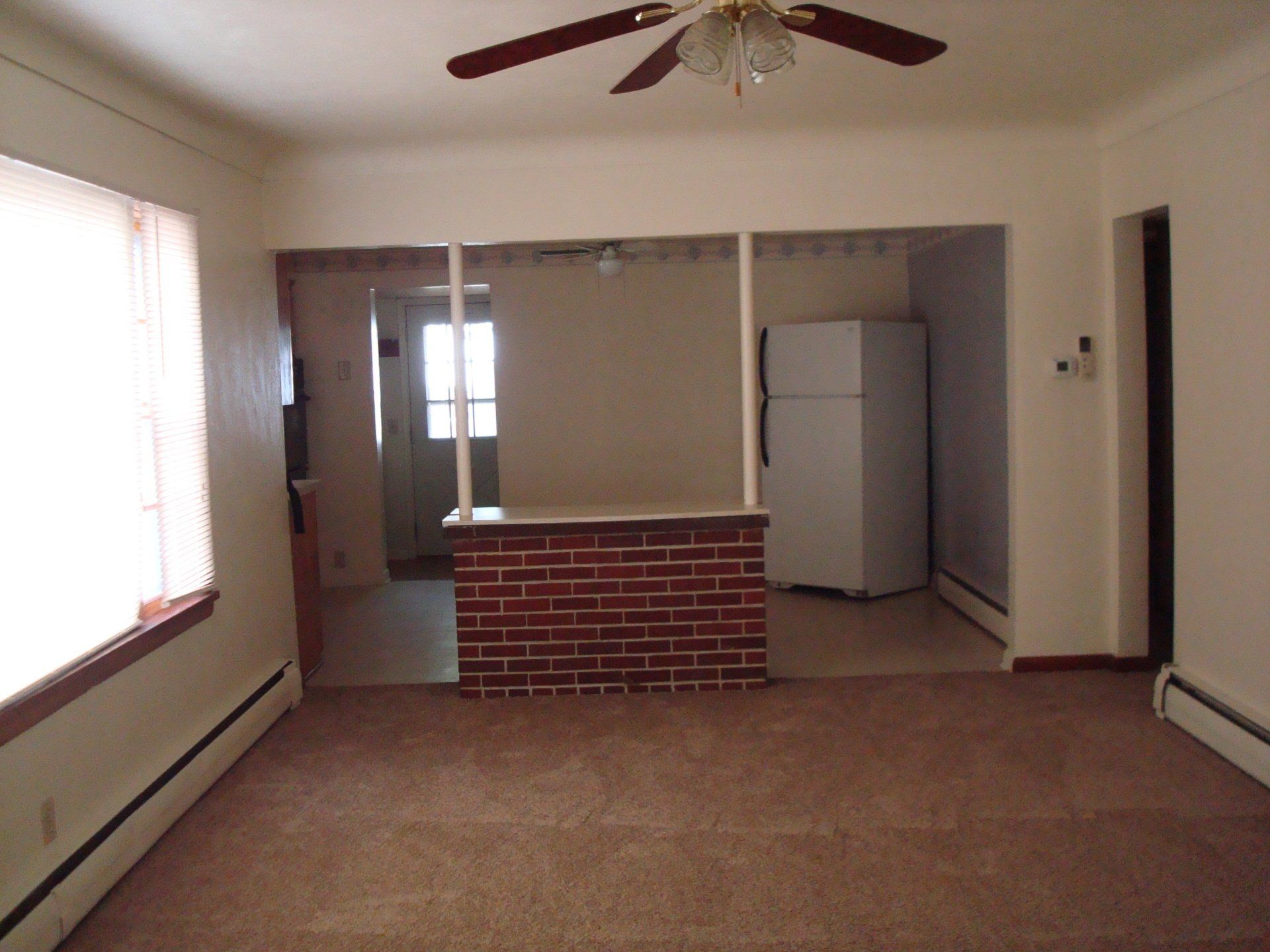 Photos of the the Keith Sheller Apartments (319 E. Evers) in Bowling