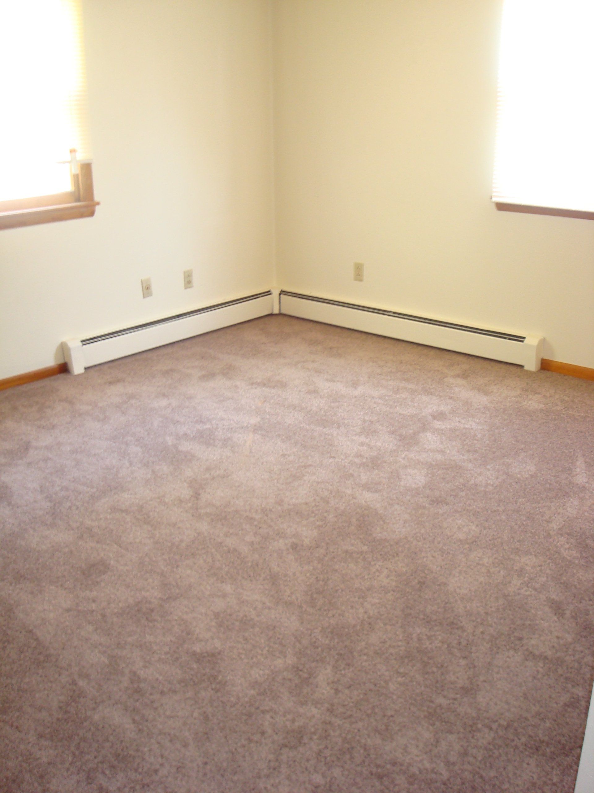 Photos of the Keith Sheller Apartments (321 B) in Bowling Green, OH