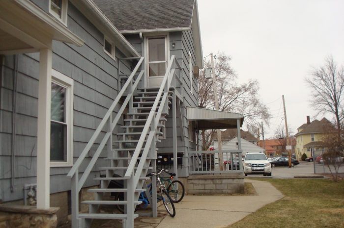 322 5 6 Exterior | 322 Steve Smith Apartments