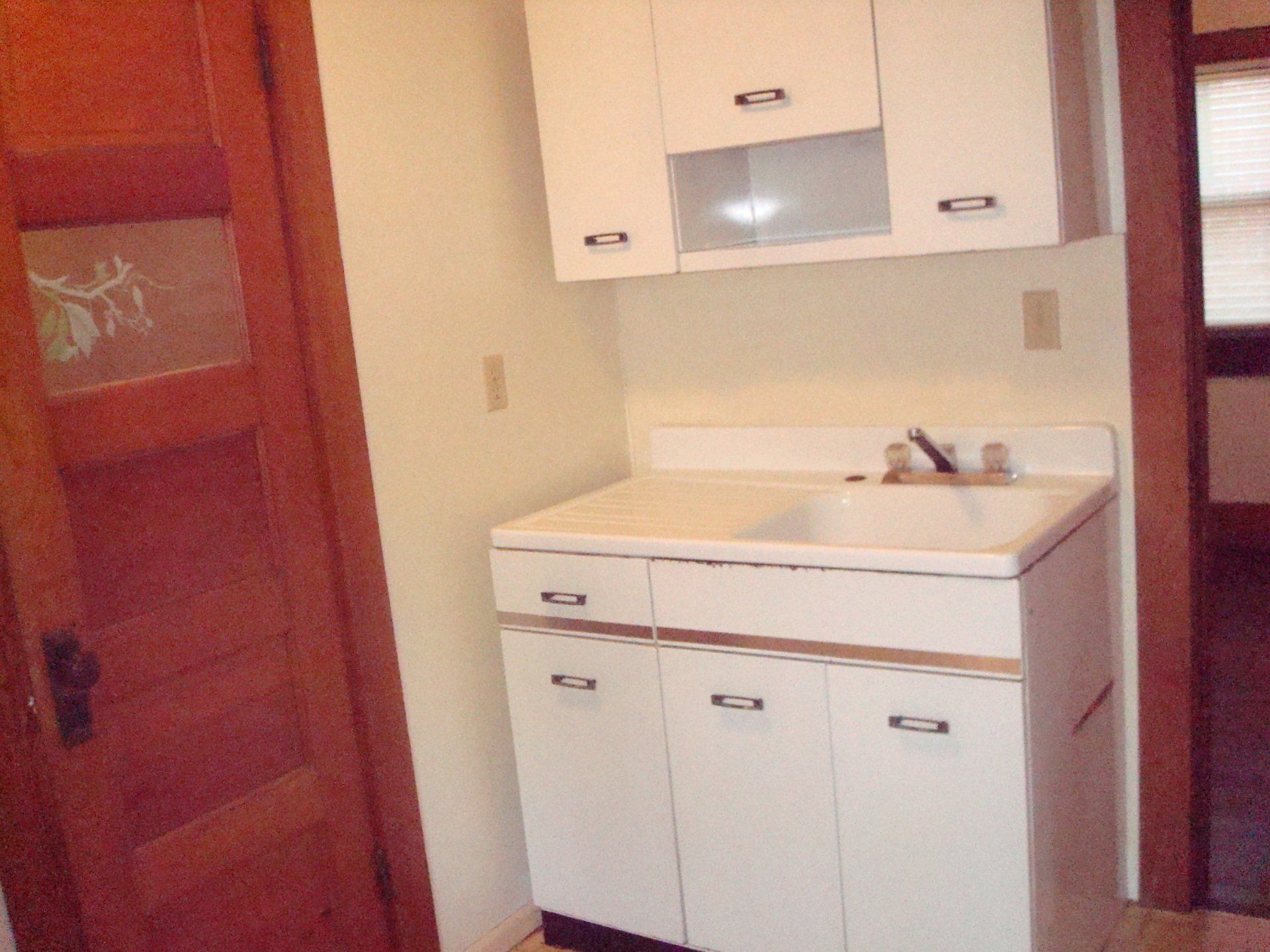 Avery House Unit 7 Kitchen