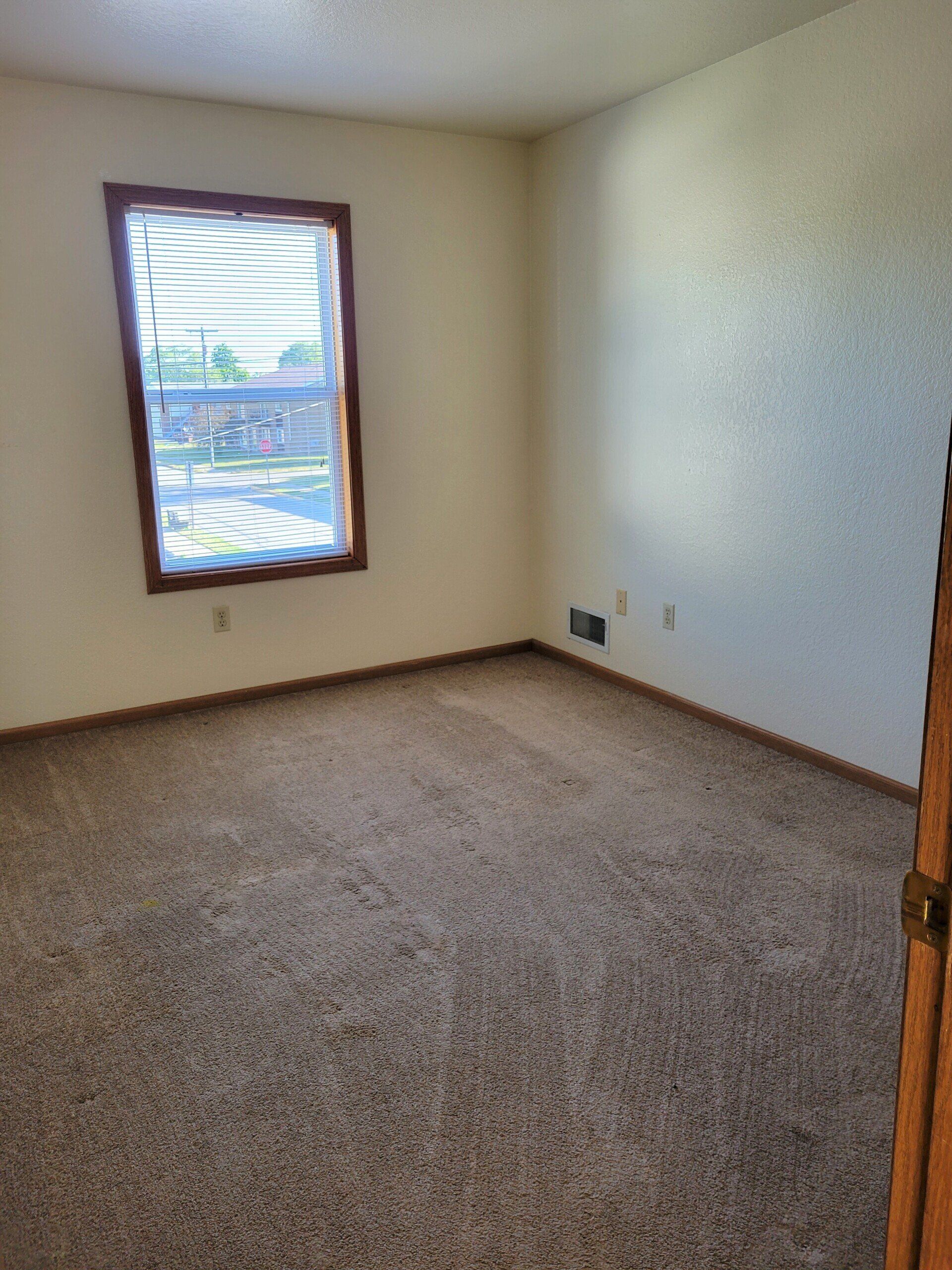 Flats on 6th 725 bedroom