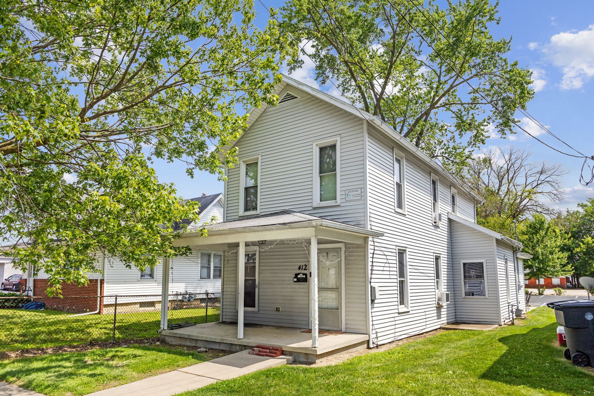 EXTERIOR | 412 Steve Smith