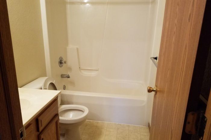 JN 710 bathroom | John N Property