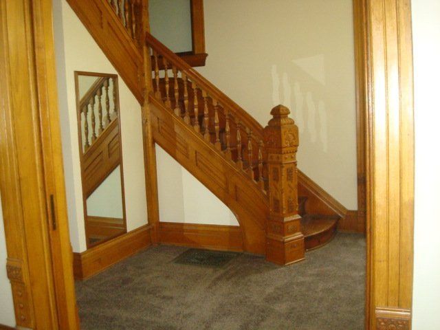 Joan Yellow House 317 Unit C bedroom