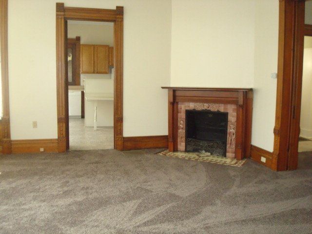 Joan Yellow House 317 Unit C living room