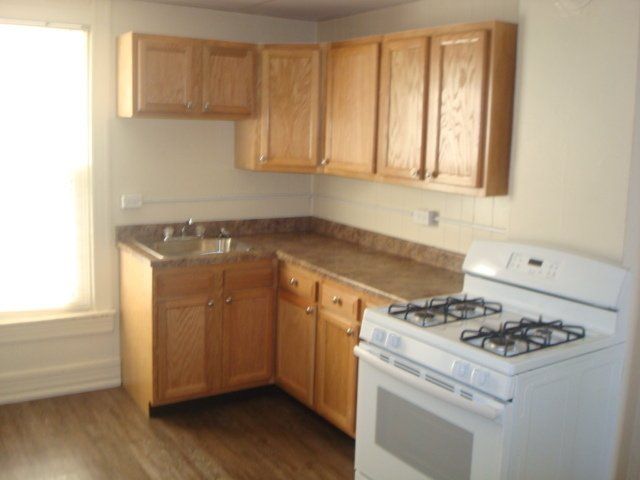 Merry House Apartments Unit 1 Kitchen