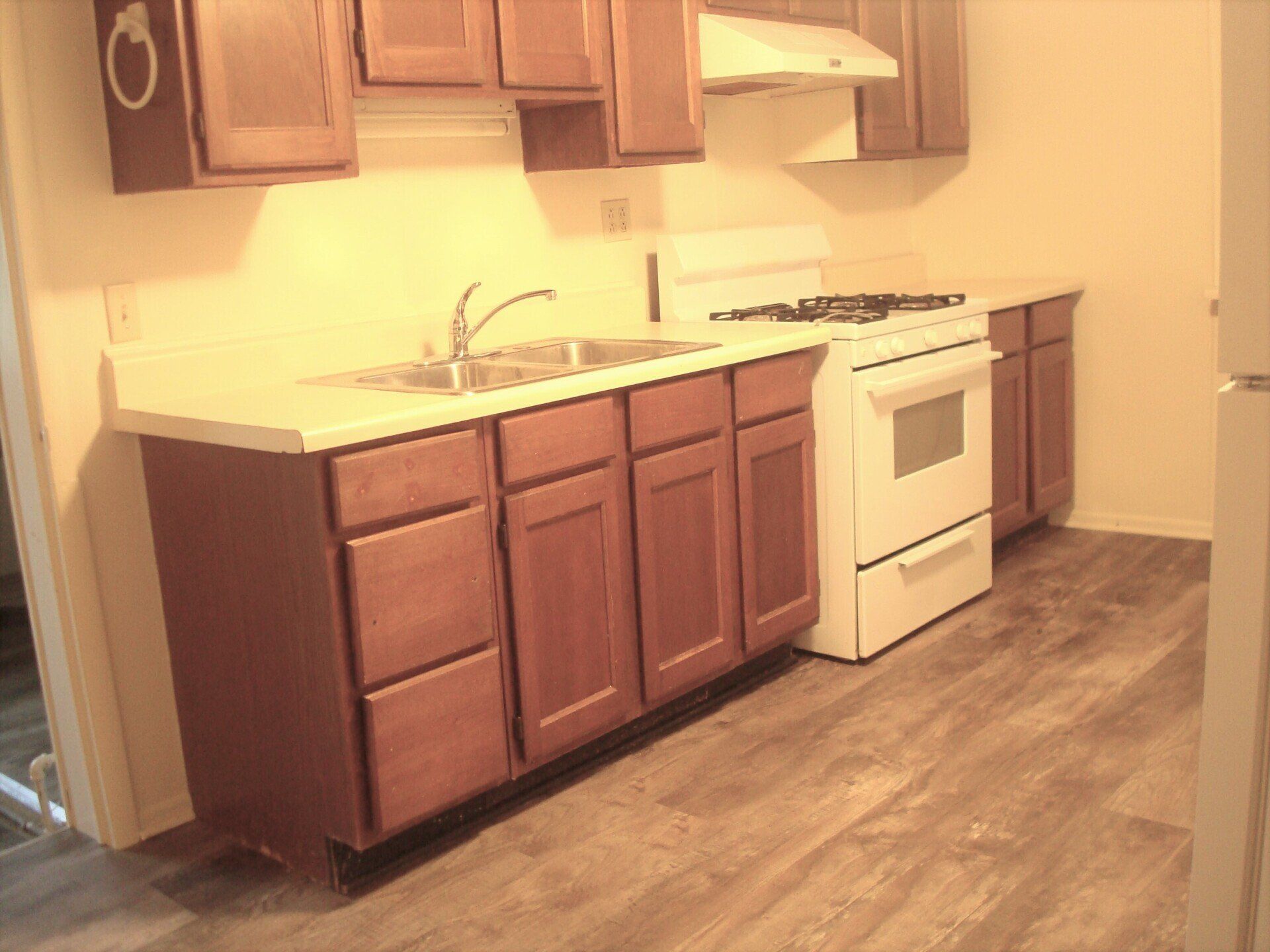 124 South Maple kitchen